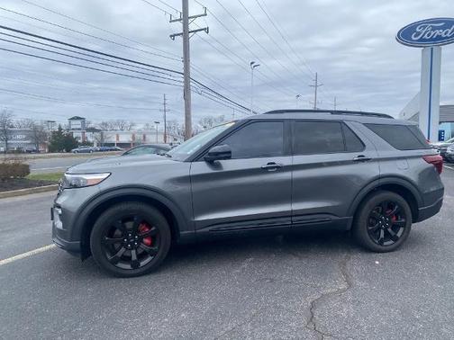 2023 Ford Explorer ST