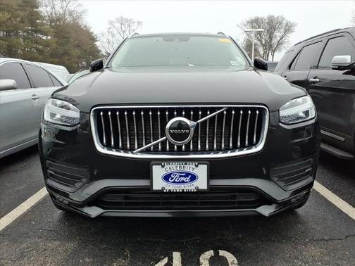 2022 Volvo XC90 T5 MOMENTUM 7 PASSENGER