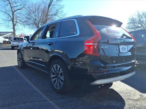 2022 Volvo XC90 T5 MOMENTUM 7 PASSENGER