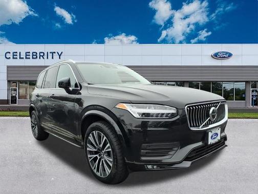 2022 Volvo XC90 T5 MOMENTUM 7 PASSENGER