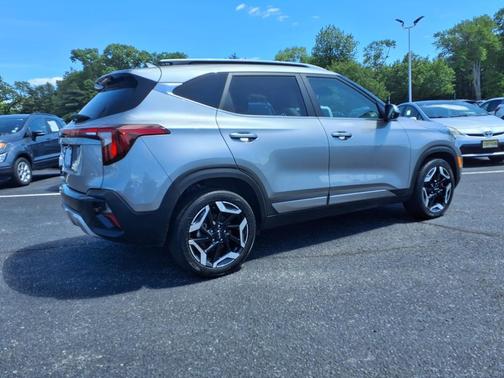 2024 Kia Seltos SX