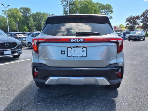 2024 Kia Seltos SX