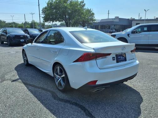 2019 Lexus IS 300 Base