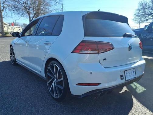 2018 Volkswagen Golf R 2.0T W/DCC & NAVIGATION