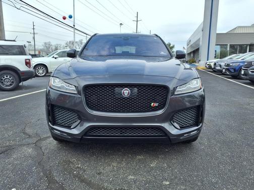 2019 Jaguar F-PACE S