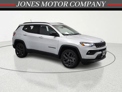 Silver Zynith 2026 Jeep Compass Latitude
