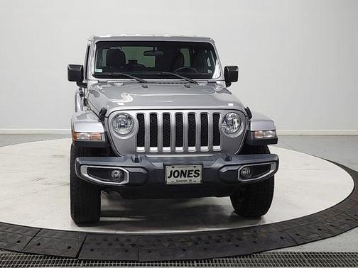 Billet Silver Metallic Clearcoat 2018 Jeep Wrangler Unlimited Sahara
