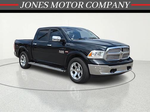 Black Forest Green Pearlcoat 2017 RAM 1500 Laramie