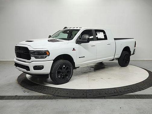 Bright White Clearcoat 2023 RAM 2500 Laramie