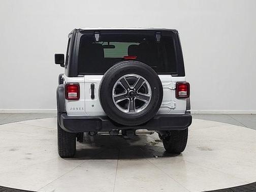 Bright White Clearcoat 2023 Jeep Wrangler Sport