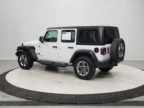 Bright White Clearcoat 2023 Jeep Wrangler Sport