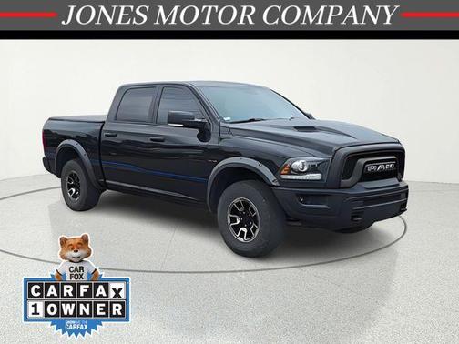 Brilliant Black Crystal Pearlcoat 2016 RAM 1500 Rebel