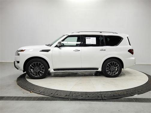 2023 Nissan Armada Platinum