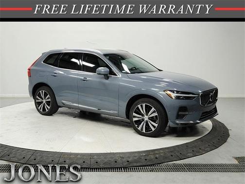 2022 Volvo XC60 B5 Inscription