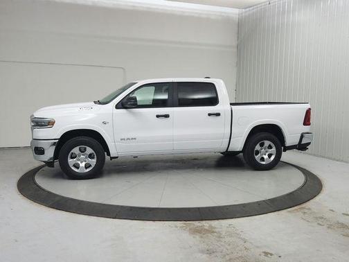 Bright White Clearcoat 2026 RAM 1500 Big Horn/Lone Star