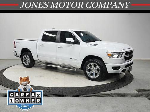 Bright White Clearcoat 2023 RAM 1500 Big Horn