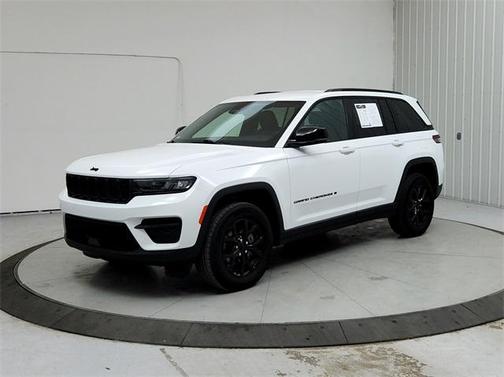 2024 Jeep Grand Cherokee Laredo