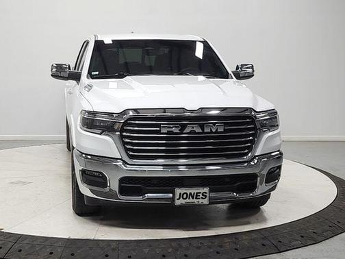 Bright White Clearcoat 2025 RAM 1500 Laramie