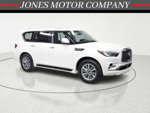 2024 INFINITI QX80 Luxe