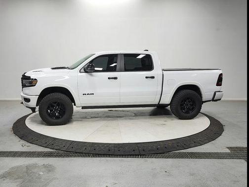 Bright White Clearcoat 2023 RAM 1500 Limited
