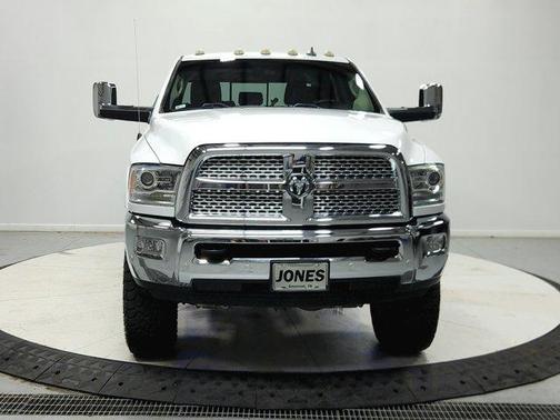 Bright White Clearcoat 2018 RAM 2500 Laramie