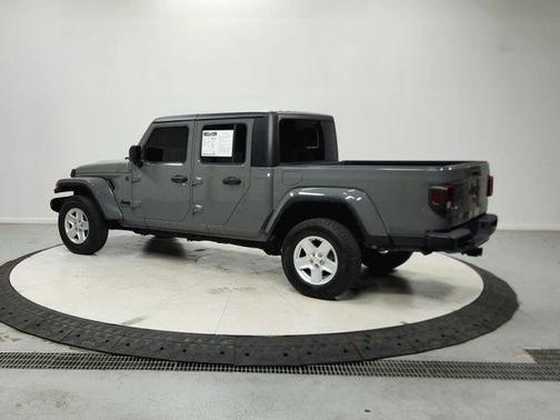 Sting Gray Clearcoat 2022 Jeep Gladiator Sport