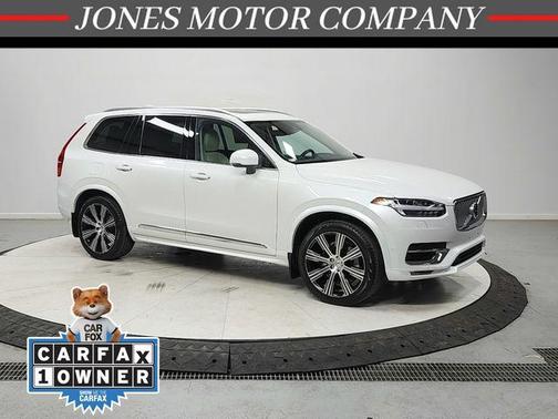 Crystal White Metallic 2022 Volvo XC90 T6 Inscription 6 Passenger