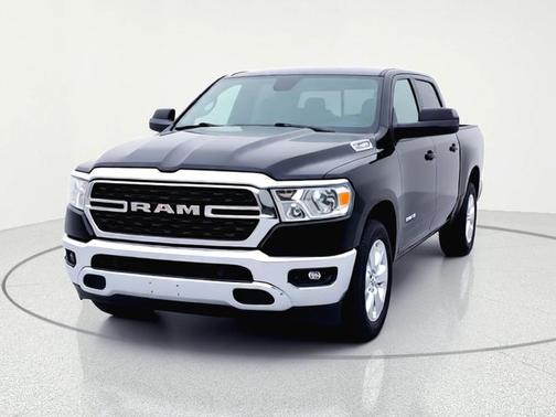 Diamond Black 2024 RAM 1500 Big Horn/Lone Star