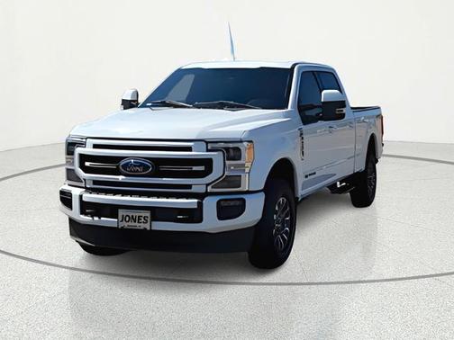 Oxford White 2022 Ford F-250 Lariat