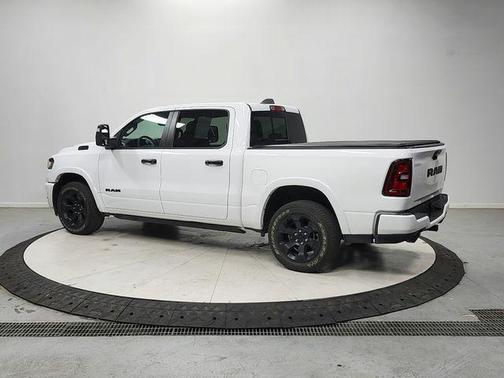 Bright White Clearcoat 2025 RAM 1500 Big Horn/Lone Star