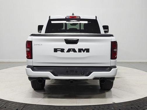 Bright White Clearcoat 2025 RAM 1500 Big Horn/Lone Star