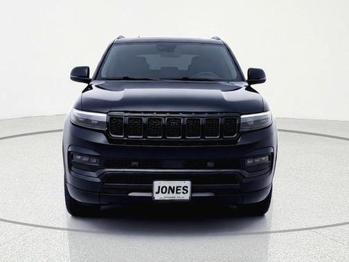 2022 Jeep Grand Wagoneer Series II