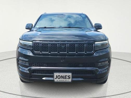 2022 Jeep Grand Wagoneer Series II