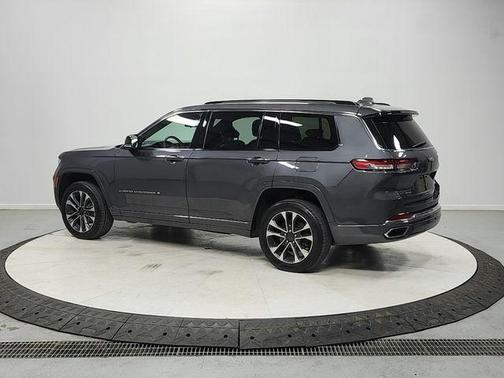 Metallic 2023 Jeep Grand Cherokee L Overland