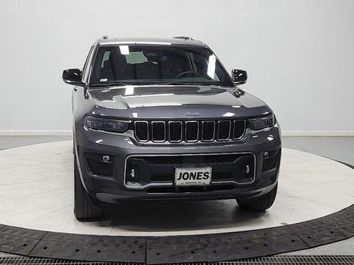 Metallic 2023 Jeep Grand Cherokee L Overland