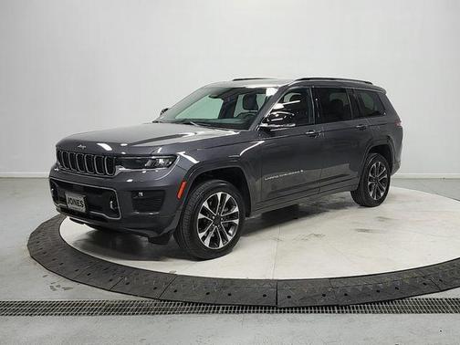Metallic 2023 Jeep Grand Cherokee L Overland