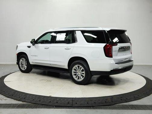 Summit White 2024 GMC Yukon SLT