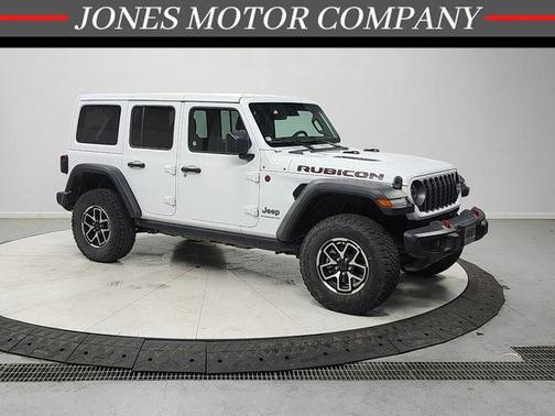 Bright White Clearcoat 2025 Jeep Wrangler Rubicon