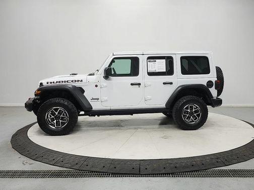 Bright White Clearcoat 2025 Jeep Wrangler Rubicon