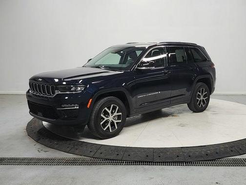 Midnight Sky 2023 Jeep Grand Cherokee Limited