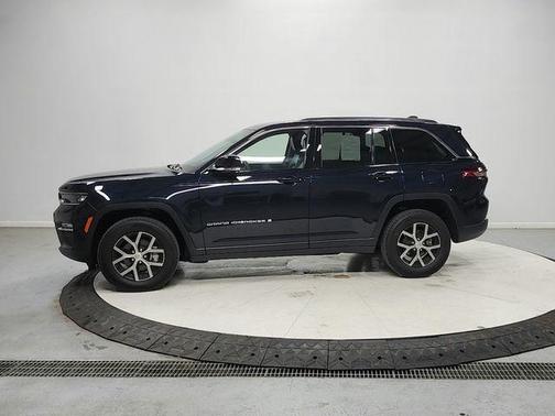 Midnight Sky 2023 Jeep Grand Cherokee Limited