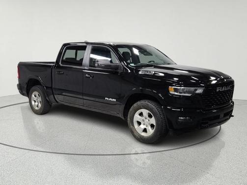 Diamond Black 2025 RAM 1500 Big Horn/Lone Star