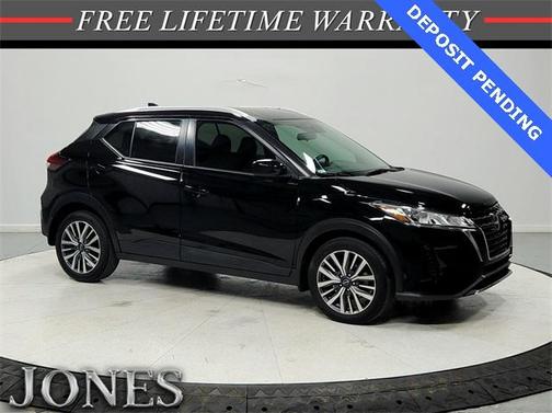 2022 Nissan Kicks SV