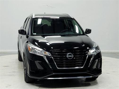 2022 Nissan Kicks SV