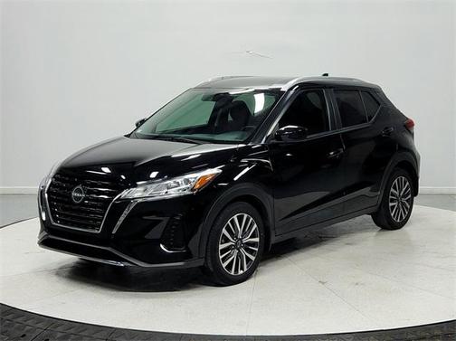 2022 Nissan Kicks SV