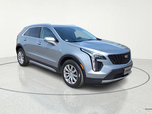 Silver Metallic 2023 Cadillac XT4 Premium Luxury