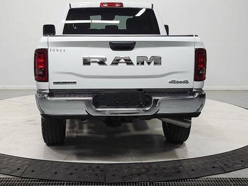 Bright White Clearcoat 2026 RAM 2500 Big Horn
