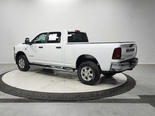 Bright White Clearcoat 2026 RAM 2500 Big Horn