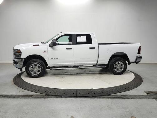 Bright White Clearcoat 2026 RAM 2500 Big Horn