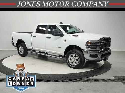 Bright White Clearcoat 2026 RAM 2500 Big Horn